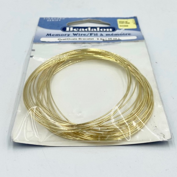 New in Box Beadalon Gold Memory Oval Bracelet Ring Wire .35oz Jewelry Craft - Picture 4 of 10